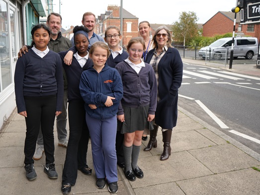 Pupils from Lynnfield Primary School with (left-right) Councillor Gary Allen, Councillor Christopher Wallace,  Head of School Carolyn Lakin and Councillor Karen Oliver