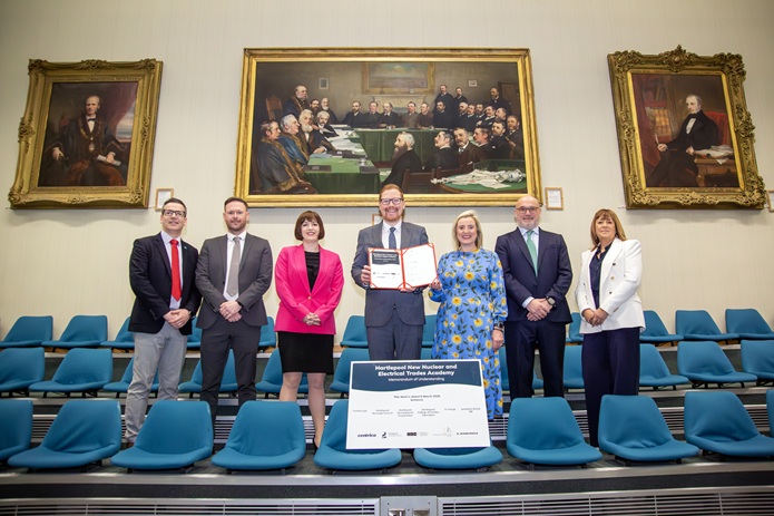 (Left-right): Alistair Black, X-energy; Gary Riches, Hartlepool College of FE, Secretary of State for Education Bridget Phillipson MP, Jonathan Brash MP, Pamela Hargreaves, Robert Booker, Centrica; Denise McGuckin, Hartlepool Borough Council.